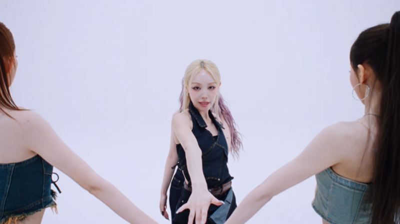 현재 미스틱 직원 새로 뽑은 거 아니냐고 말 나오는 중인 빌리 서브 타이틀곡...jpg | 인스티즈