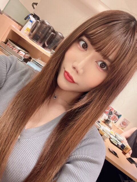 葛城美緒離團後曾從事寫真模特兒與一般工作。