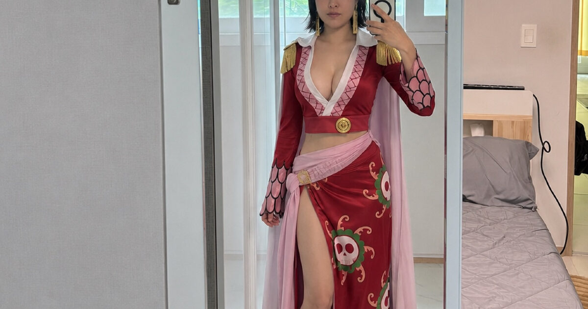 李世英過去曾坦言接受隆乳手術。