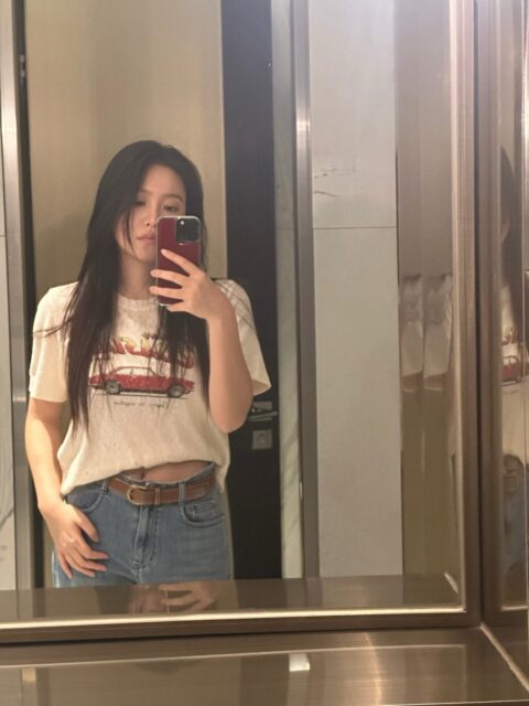 Yeri自然模樣曝光,展現清新氣質。