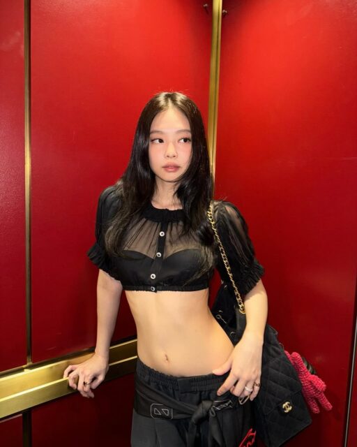 Jennie曾發文寫下:「明天是在韓國的第一場SOLO演唱會!大家明天見。」