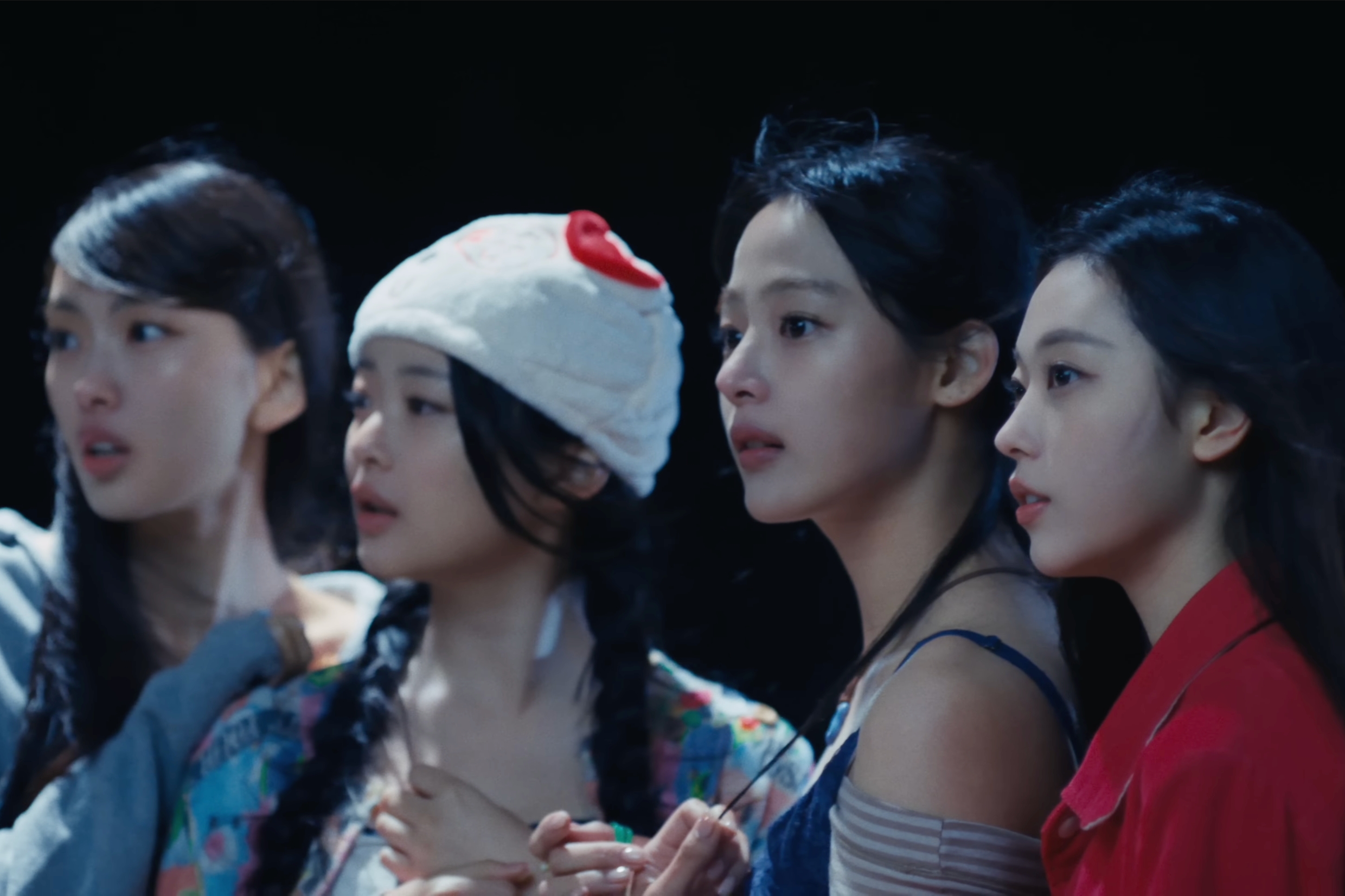 NewJeansが「2026 Summer of NewJeans」の映像と写真を公開しました。