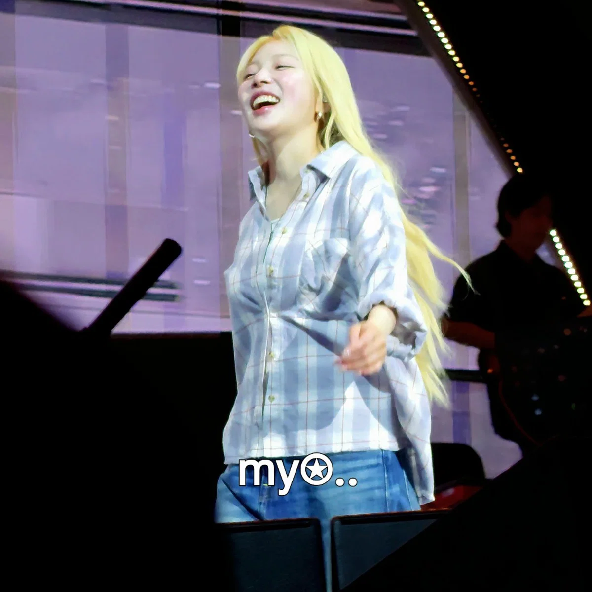 더쿠 (theqoo)