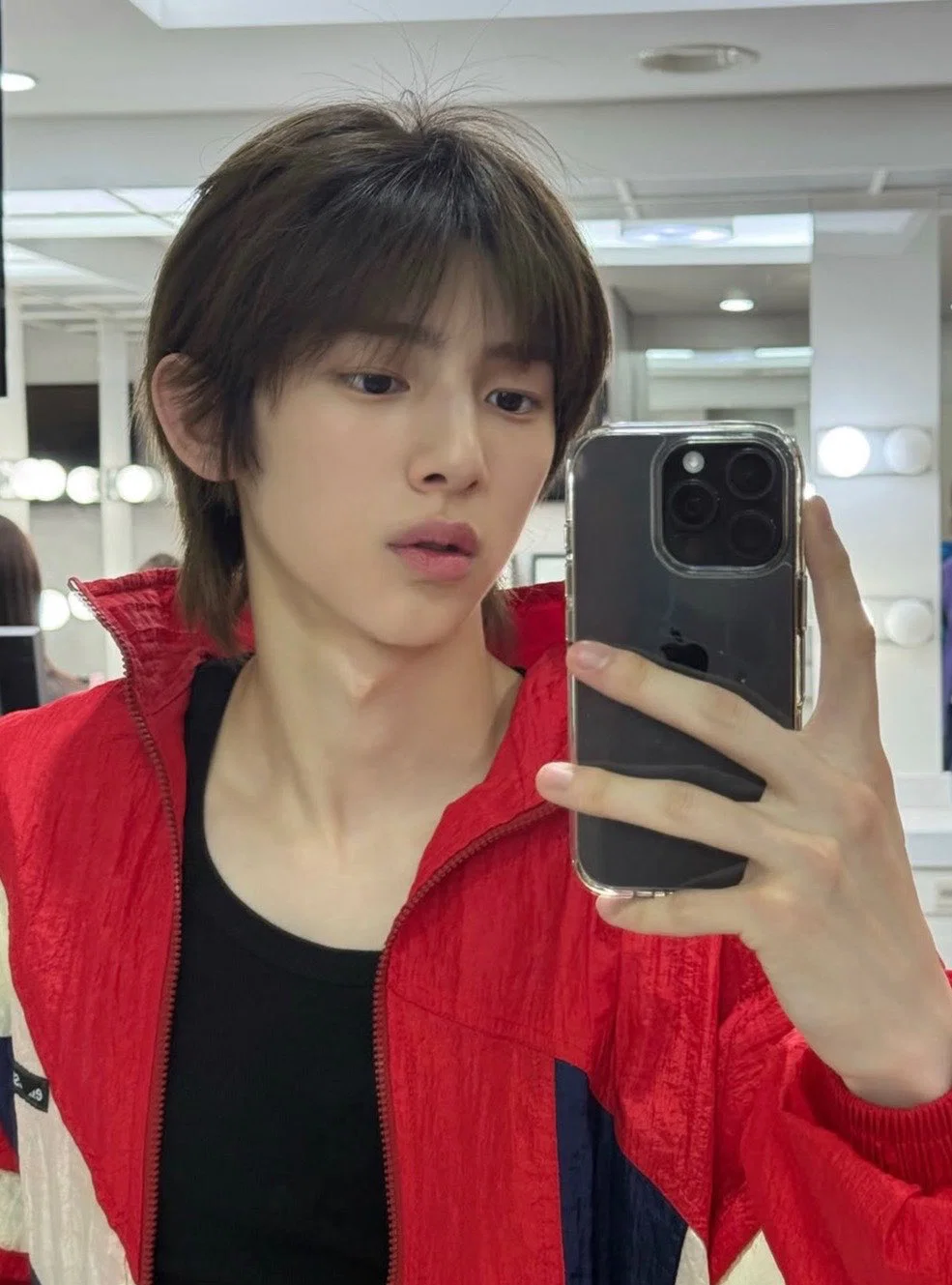 더쿠 (theqoo)