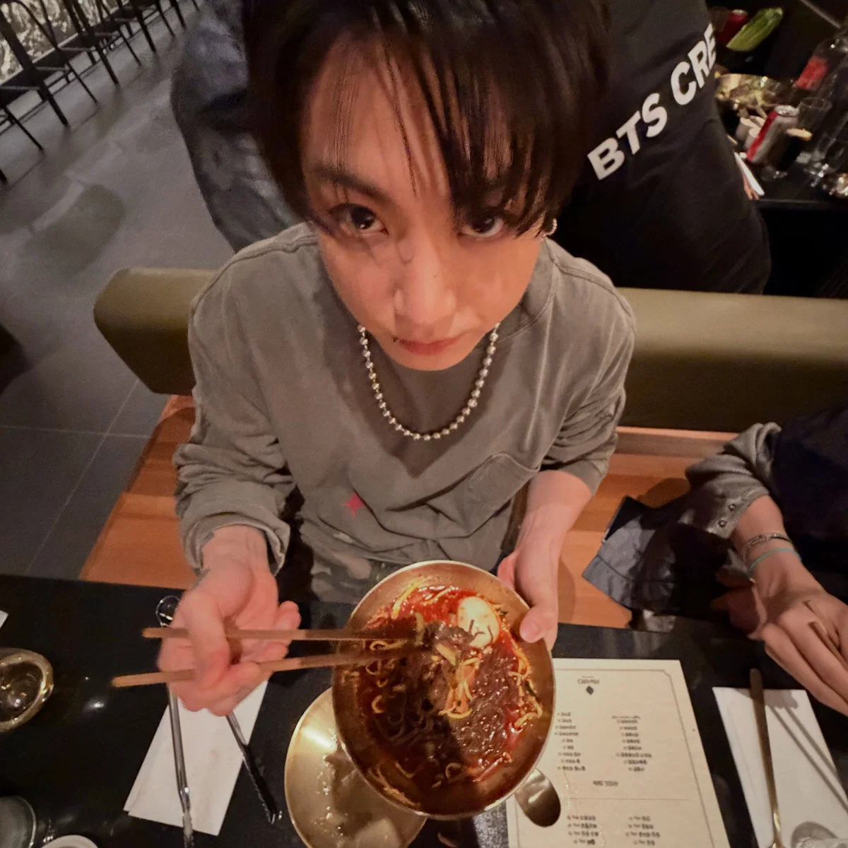 더쿠 (theqoo)