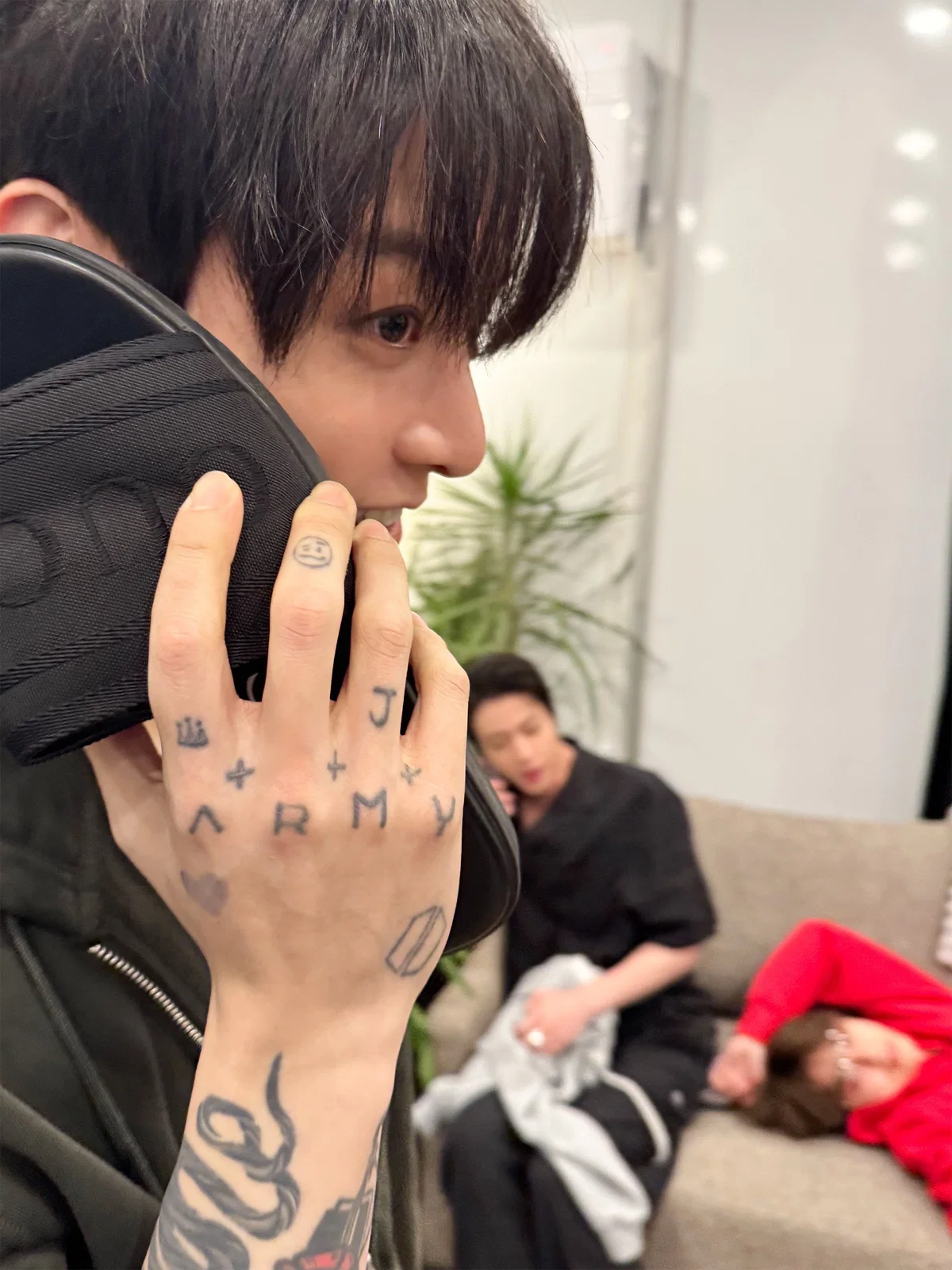 더쿠 (theqoo)
