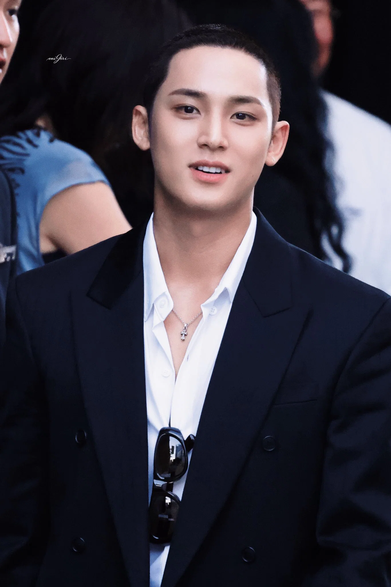 더쿠 (theqoo)
