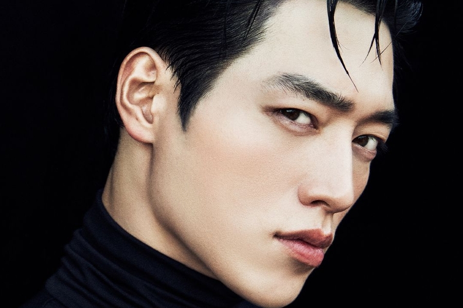 서강준 배우의 얼굴 클로즈업 사진.