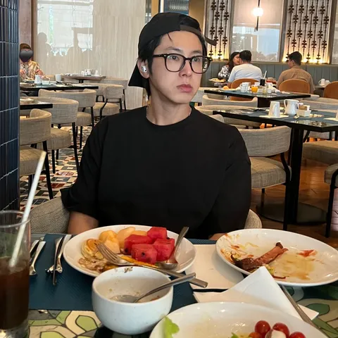 Image source: IG@yunho2154